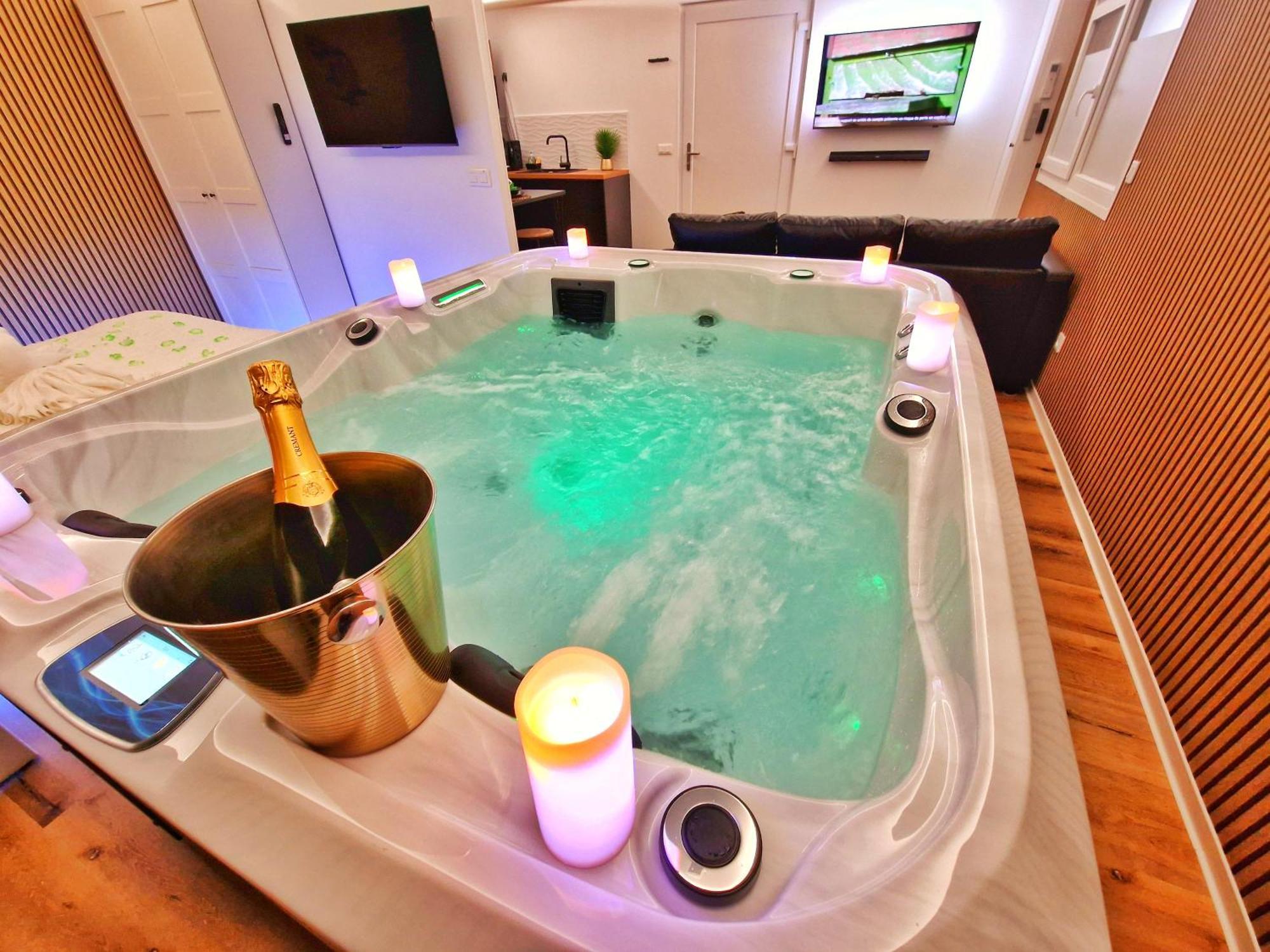 Relax Spa-4 Pers-Jacuzzi-Parking-Jardin-Clim-Colmar Muntzenheim Exterior foto
