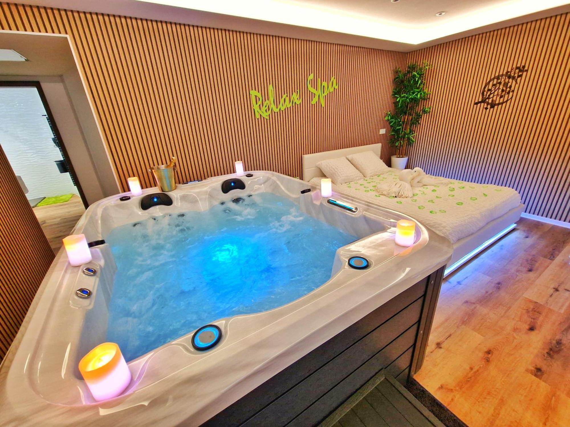 Relax Spa-4 Pers-Jacuzzi-Parking-Jardin-Clim-Colmar Muntzenheim Exterior foto